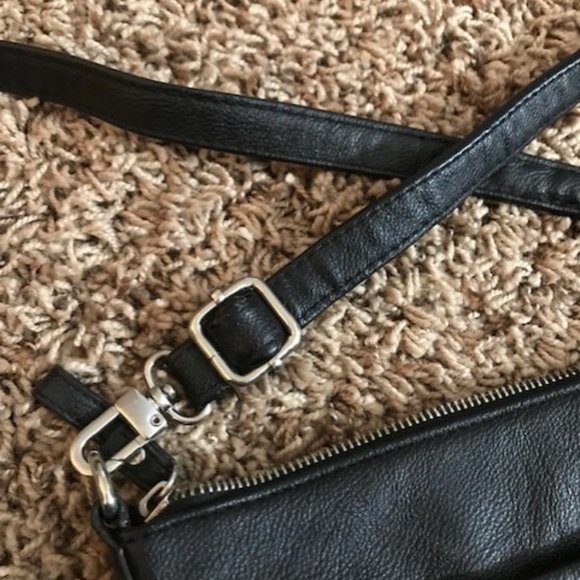Merona cross body black purse - Picture 4 of 5